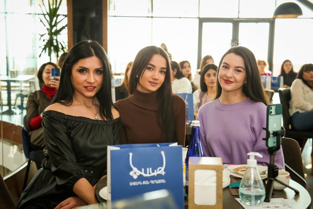 Լիլիթ Հարոյան