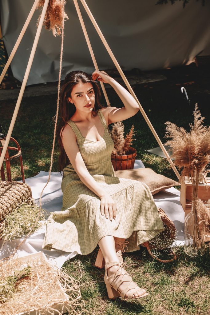 «Picnic with girls»