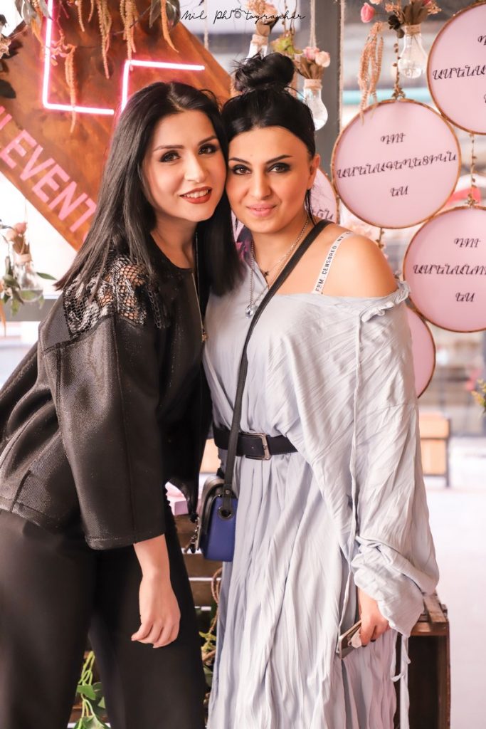 Դու ամենագեղեցիկն ես