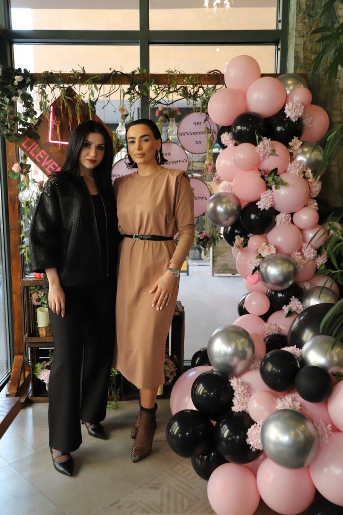 Դու ամենագեղեցիկն ես