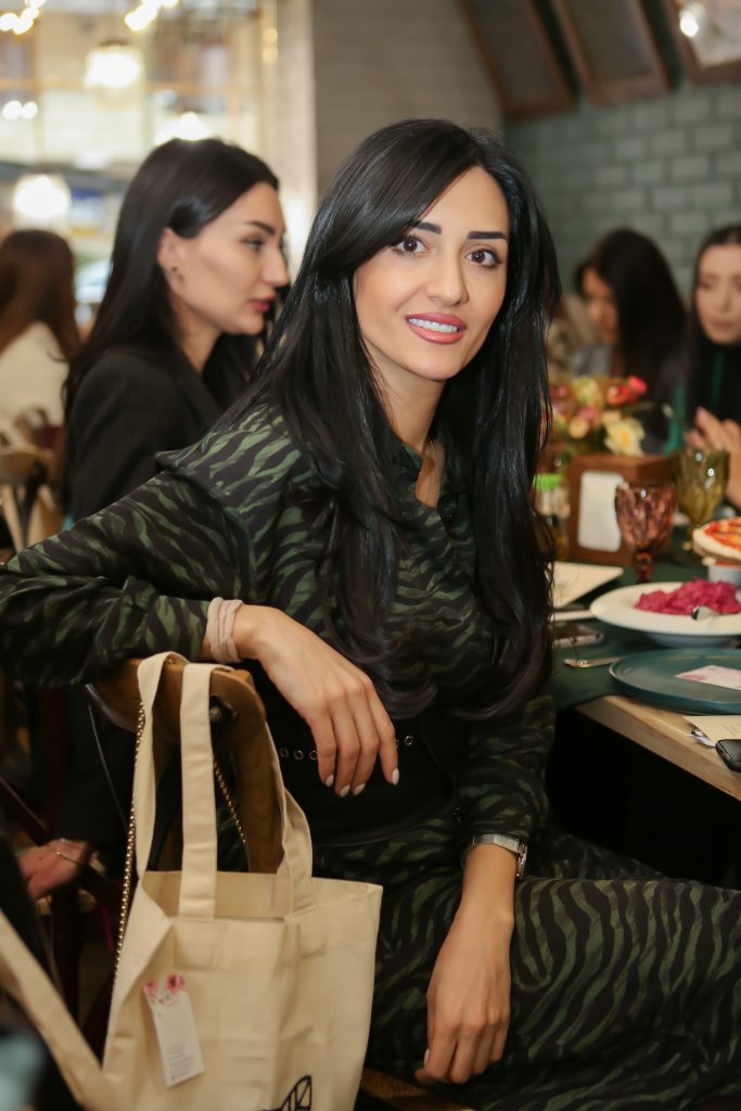 Դու ամենագեղեցիկն ես