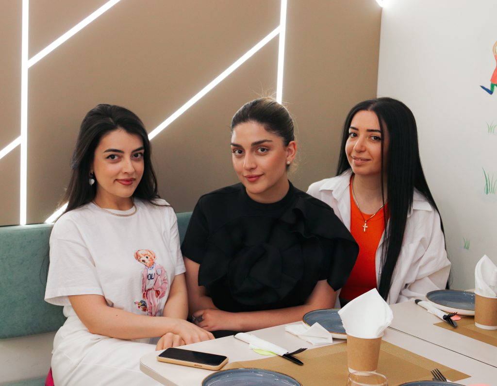 Ֆրոզե Ժելատո -ի հունիս մեկյան իվենթ