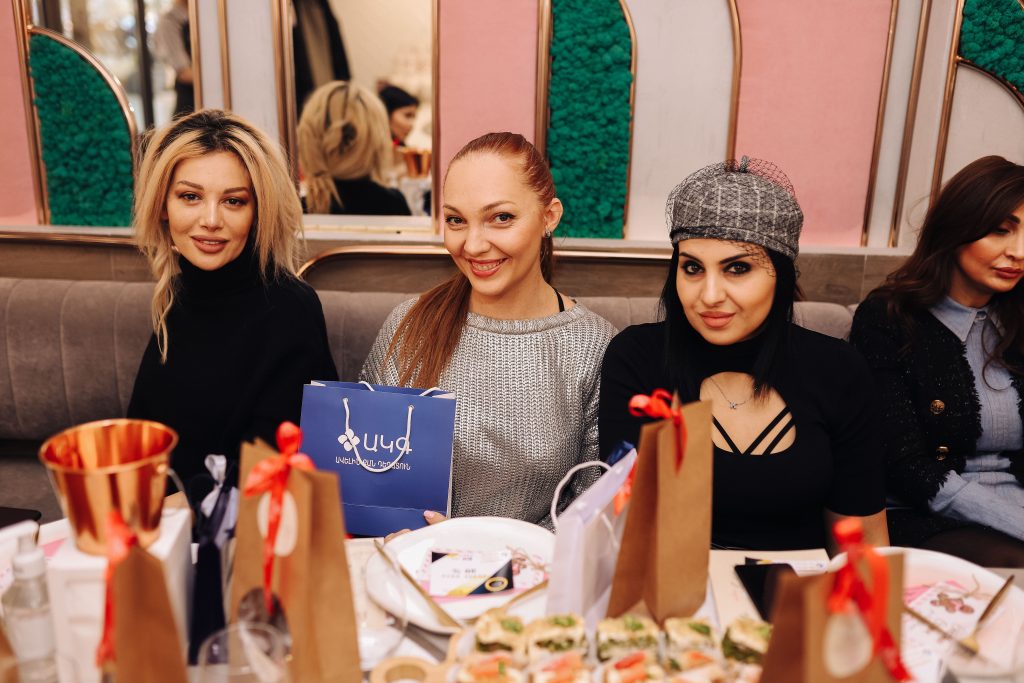 Նախատոնական բժշկական ցերեկույթը «Pinkberry»սրճարանում