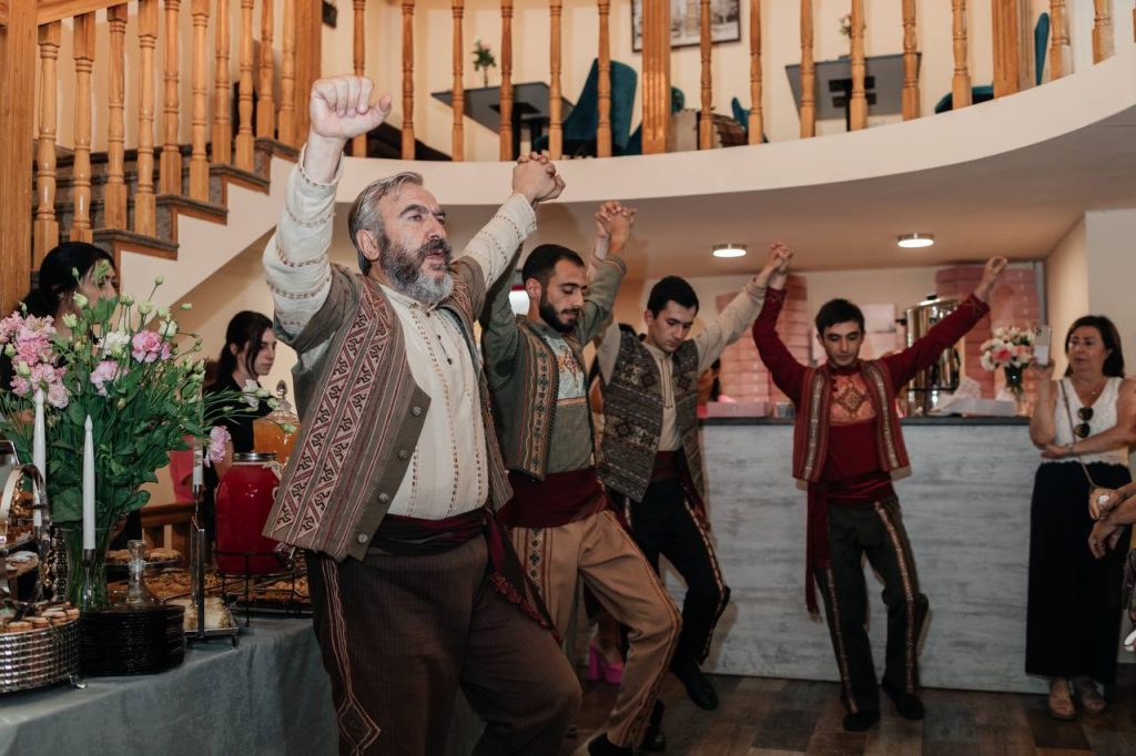 Հուլիսի 31-ին«Աինճար»արեւելյան քաղցրավենիքի խանութ -սրահի բացման արարողությունը