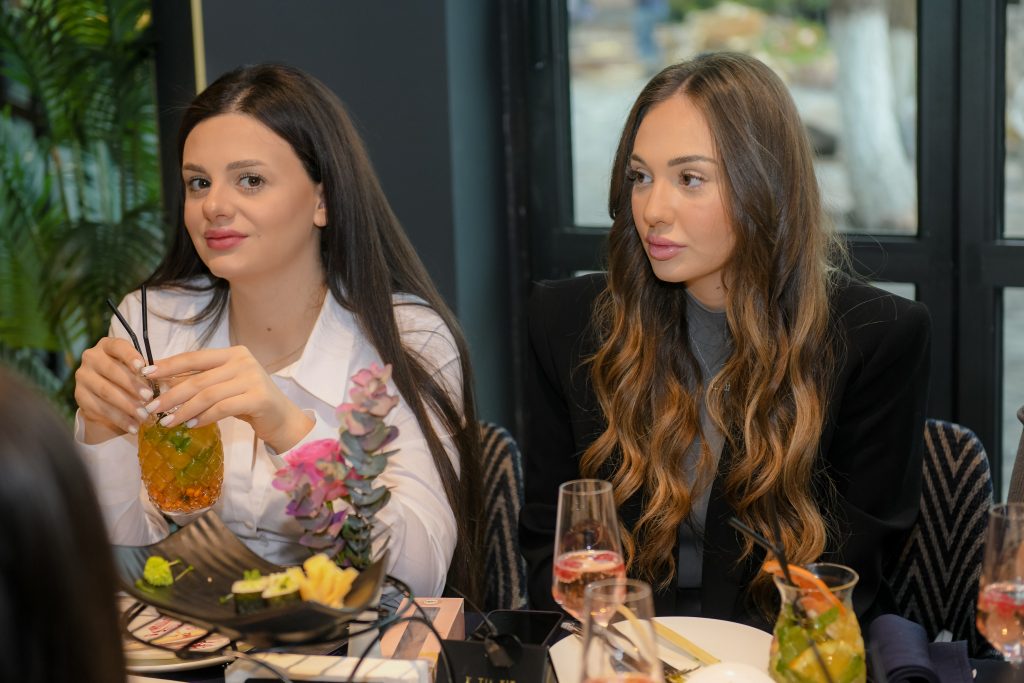 Event about your health and care  խորագրով միջոցառումը կազմակերպված Park Bridge ռեստորանում