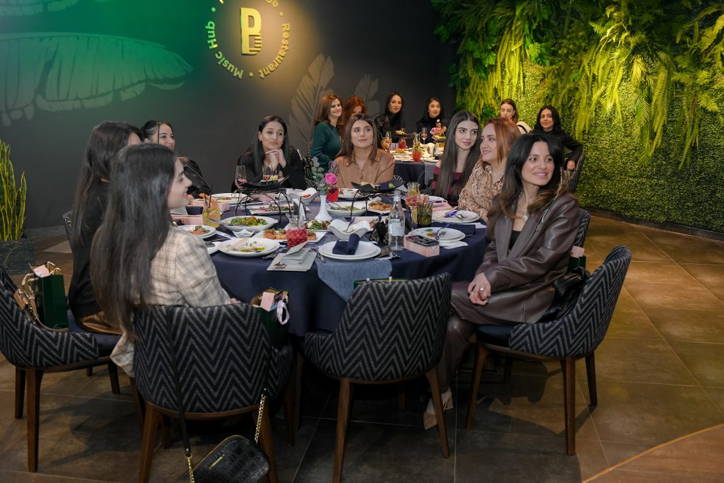 Event about your health and care  խորագրով միջոցառումը կազմակերպված Park Bridge ռեստորանում