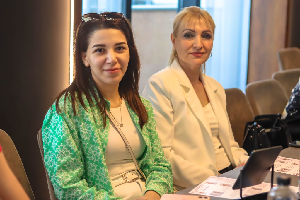 Դեմքի ֆիթնես Աննա Զուվեայի հետ միասին