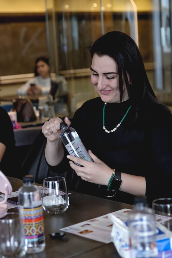 Դեմքի ֆիթնես Աննա Զուվեայի հետ միասին