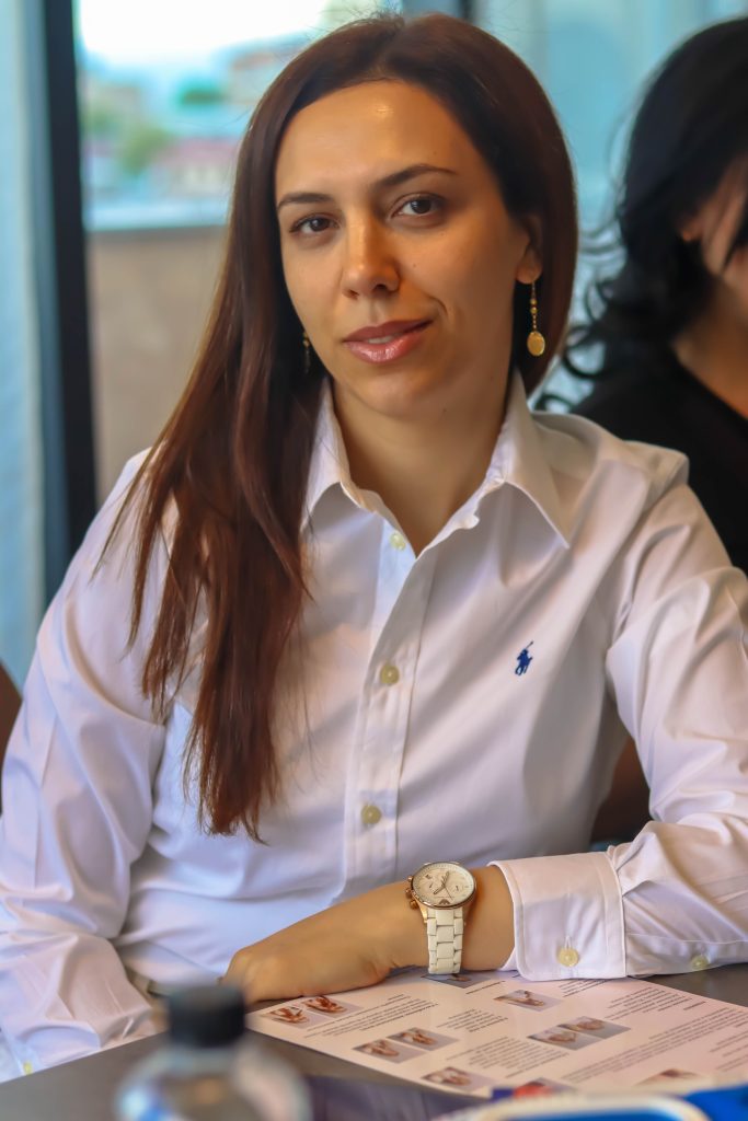 Դեմքի ֆիթնես Աննա Զուվեայի հետ միասին