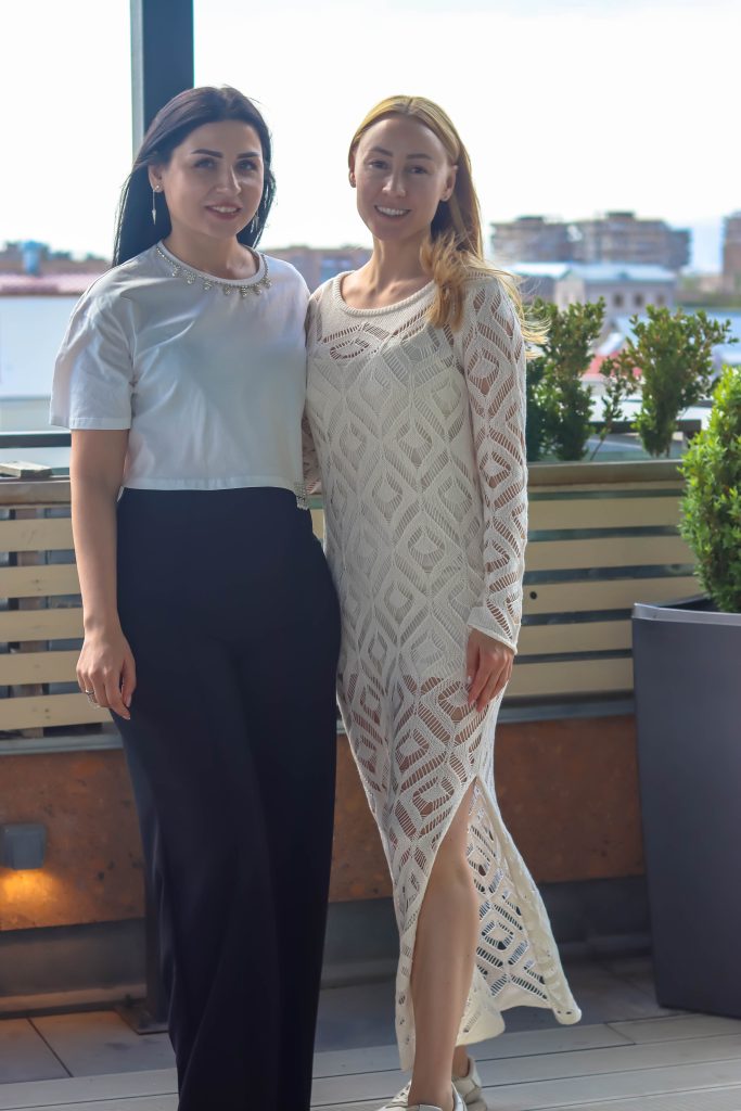 Դեմքի ֆիթնես Աննա Զուվեայի հետ միասին