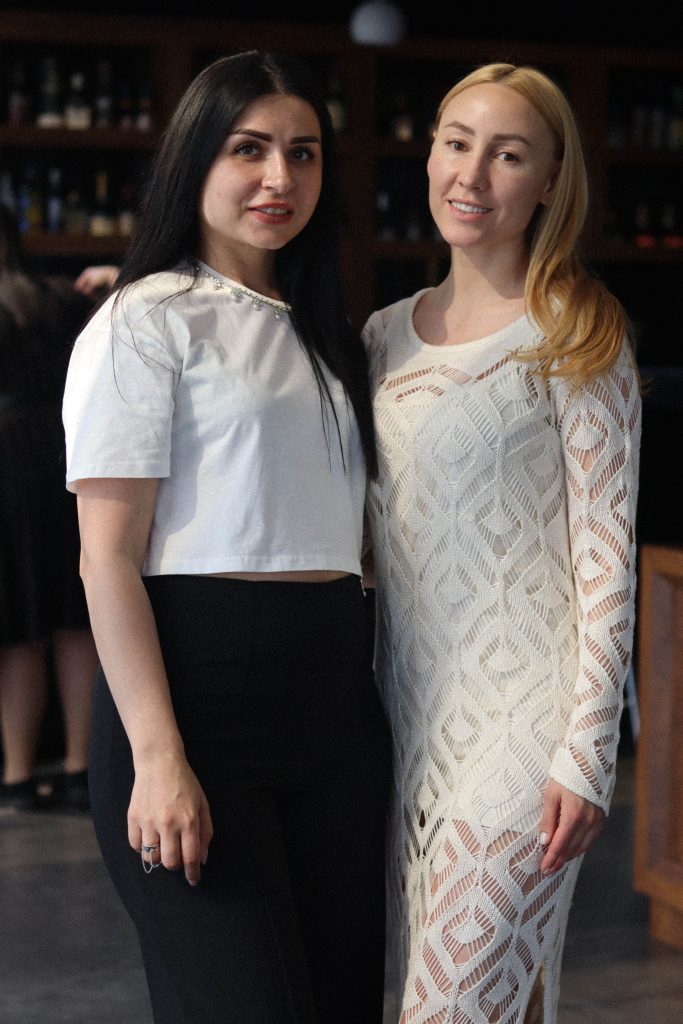 Դեմքի ֆիթնես Աննա Զուվեայի հետ միասին