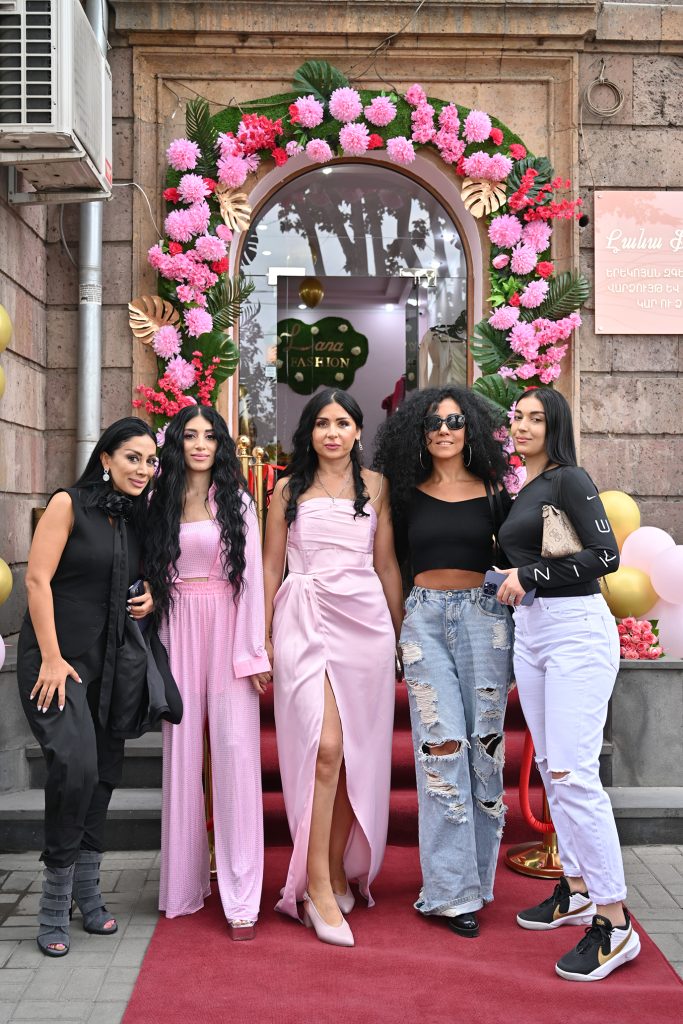 Lana Fashion երեկոյան զգեստների վարձույթի խանութ- սրահի բացման արարողությունը
