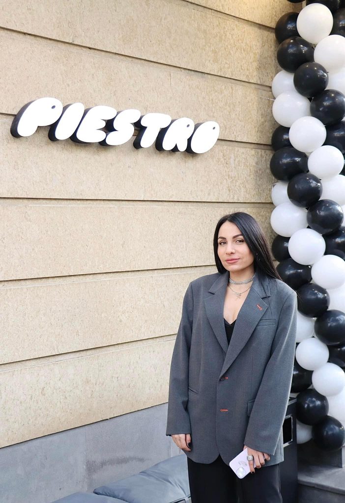 Piesrtro սրճարանի բացման արարողությունը