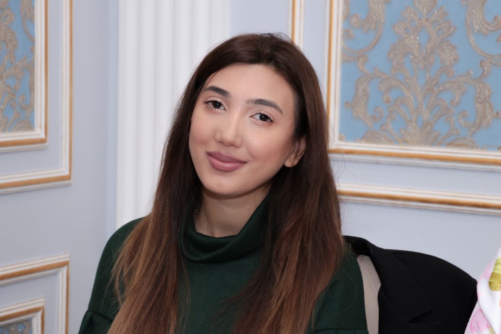 Հյուրեր
