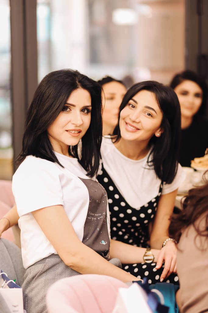 Հյուրեր
